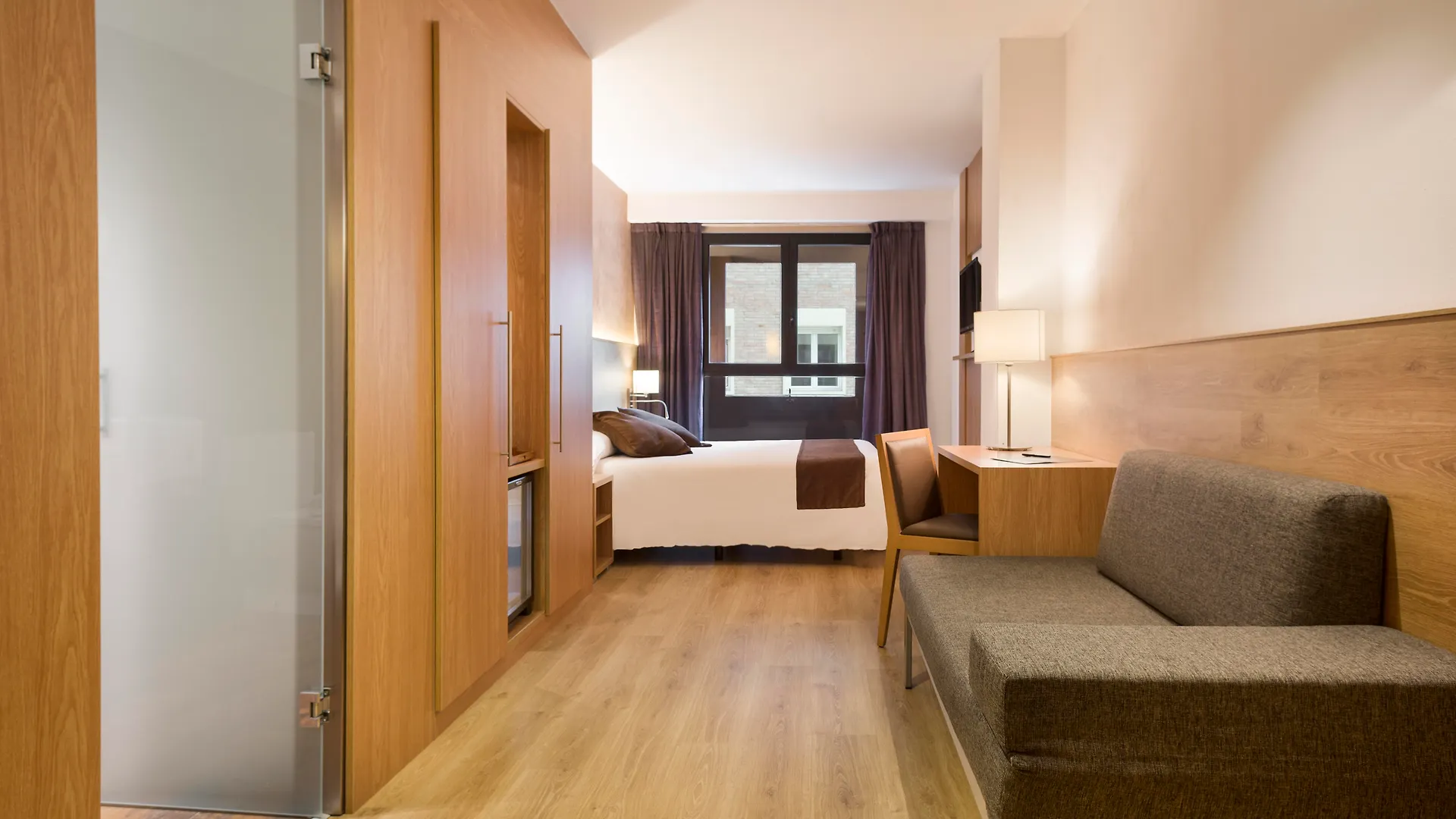 Hotel Acta Azul ברצלונה