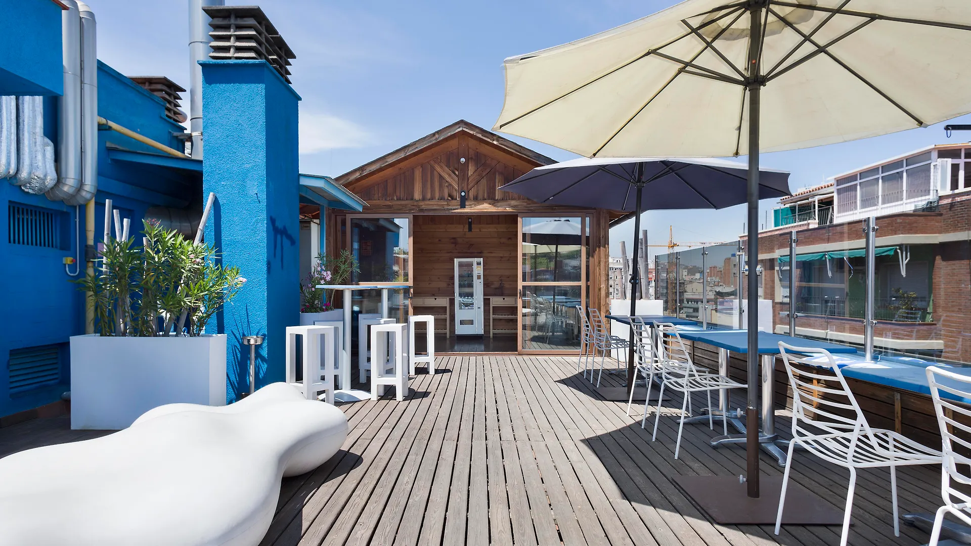 Hotel Acta Azul Barcelona contacts
