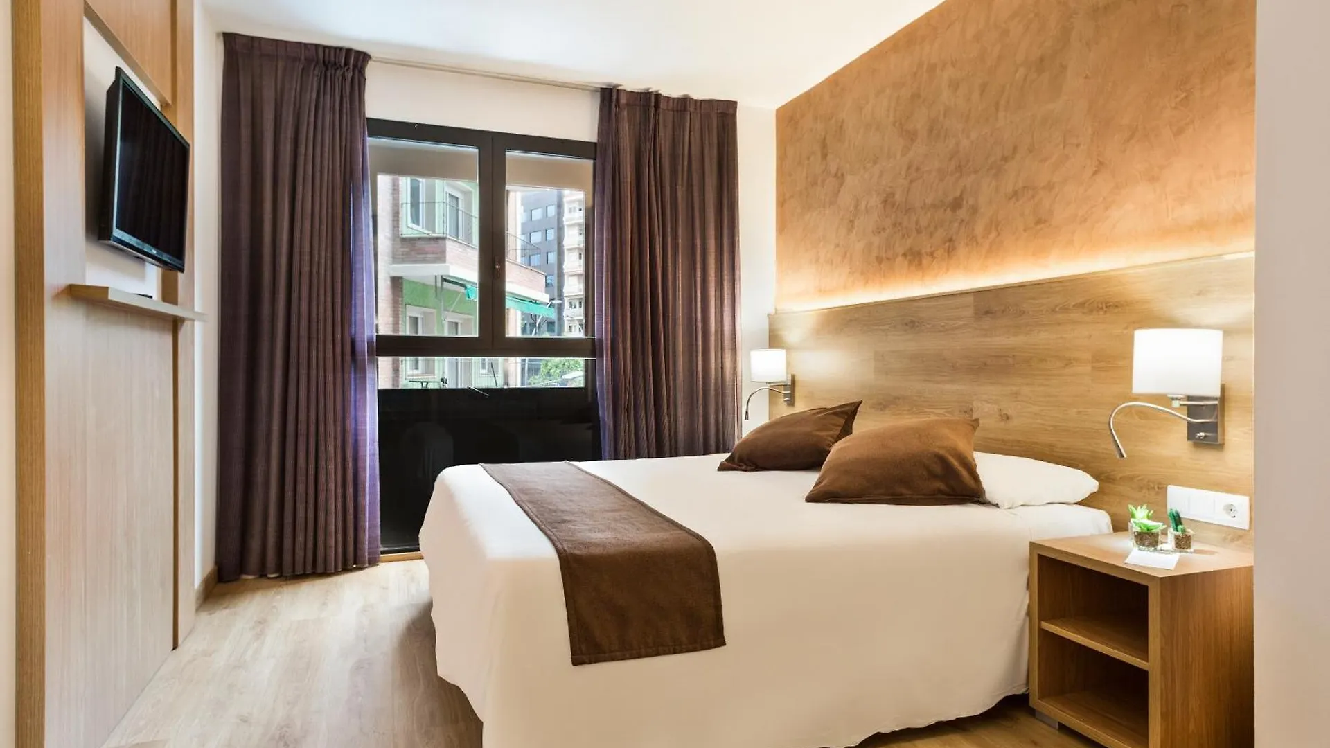 Hotel Acta Azul ברצלונה