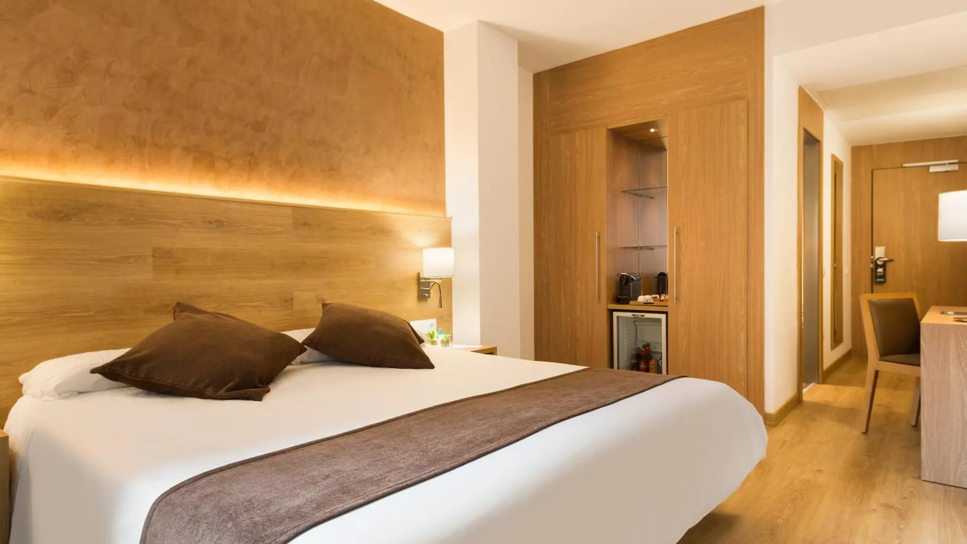 Hotel Acta Azul ברצלונה