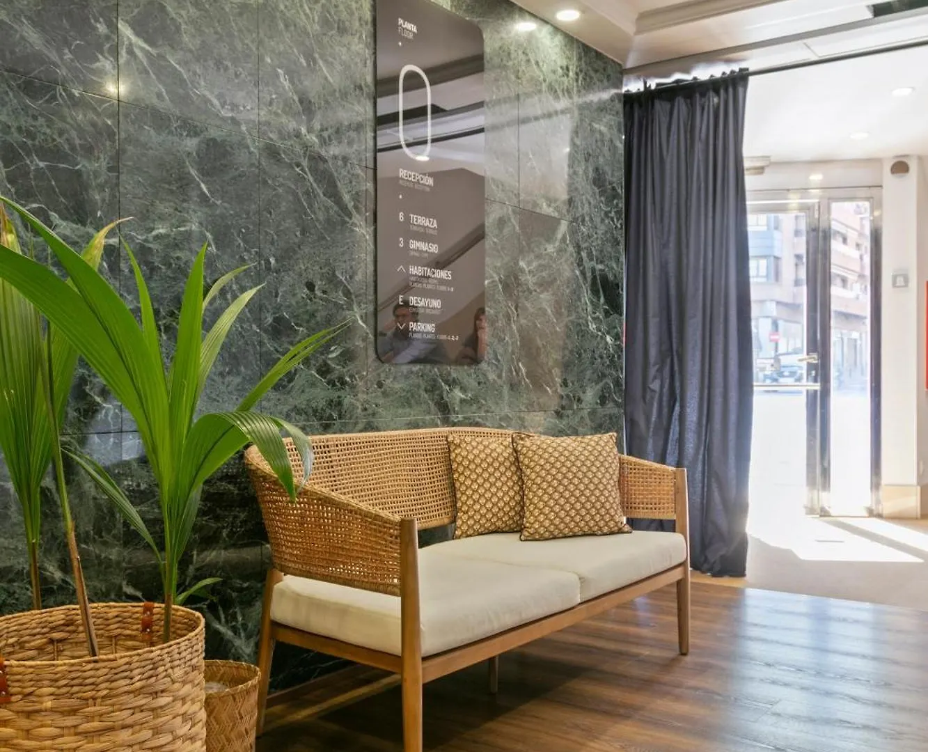 Hotel Acta Azul ברצלונה