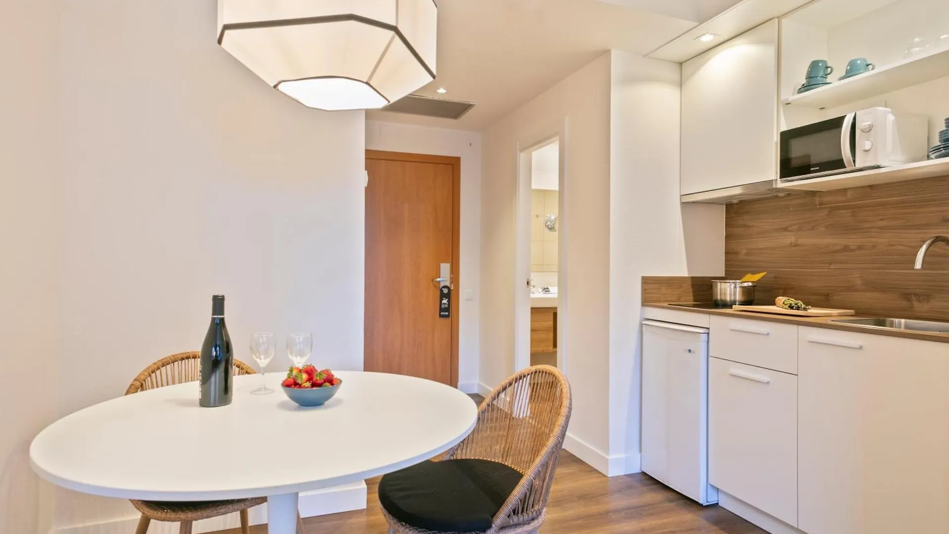 Hotel Acta Azul ברצלונה