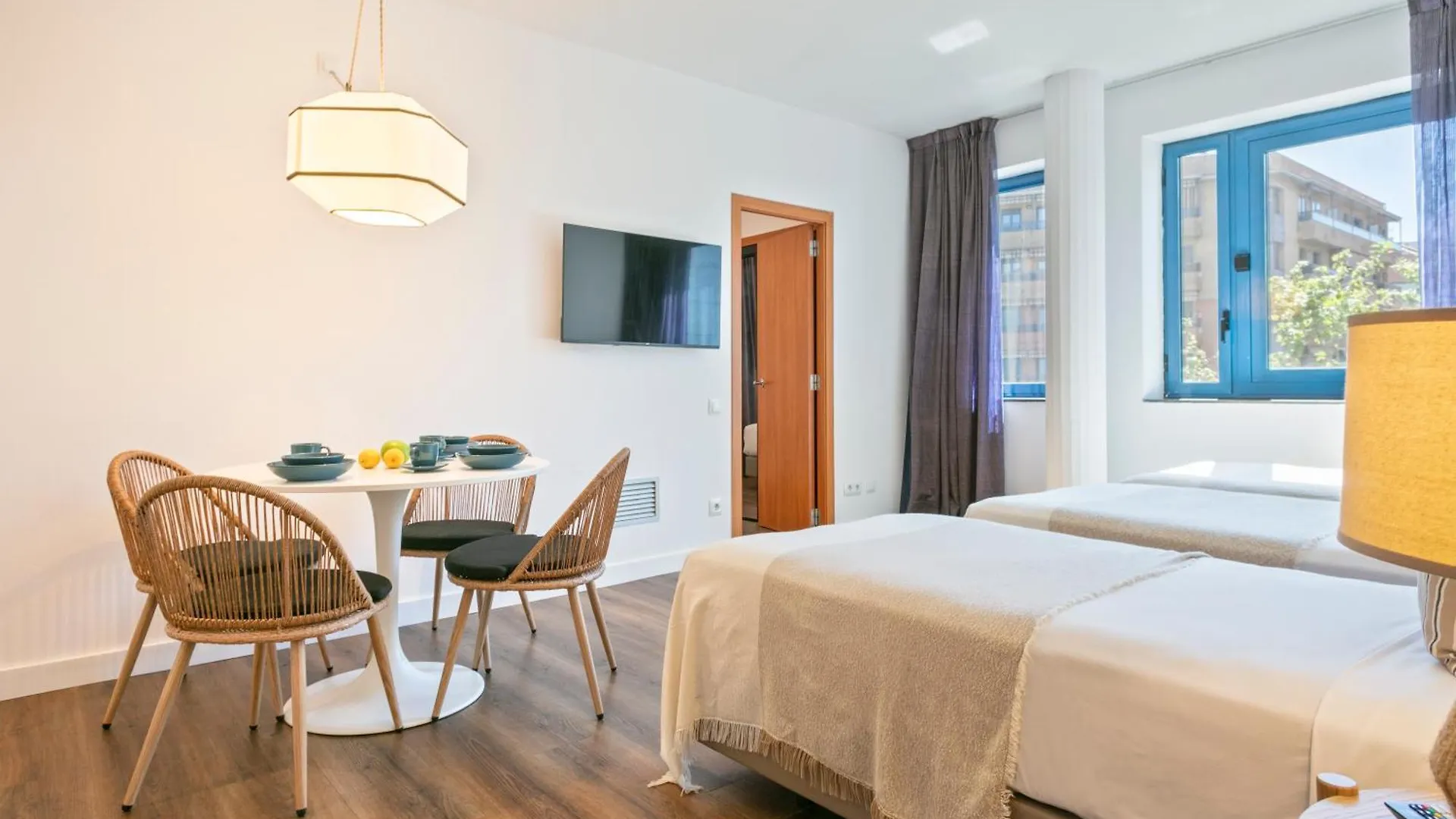 Hotel Acta Azul ברצלונה