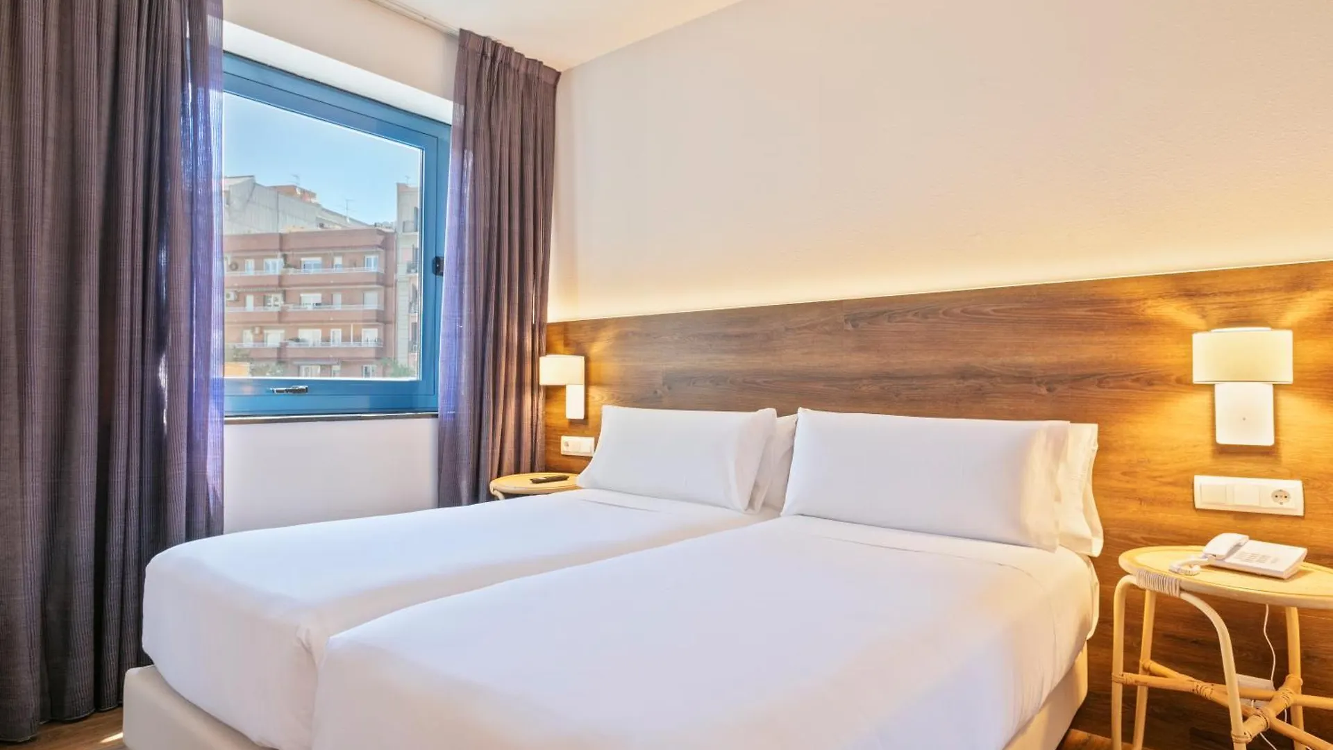 Hotel Acta Azul ברצלונה