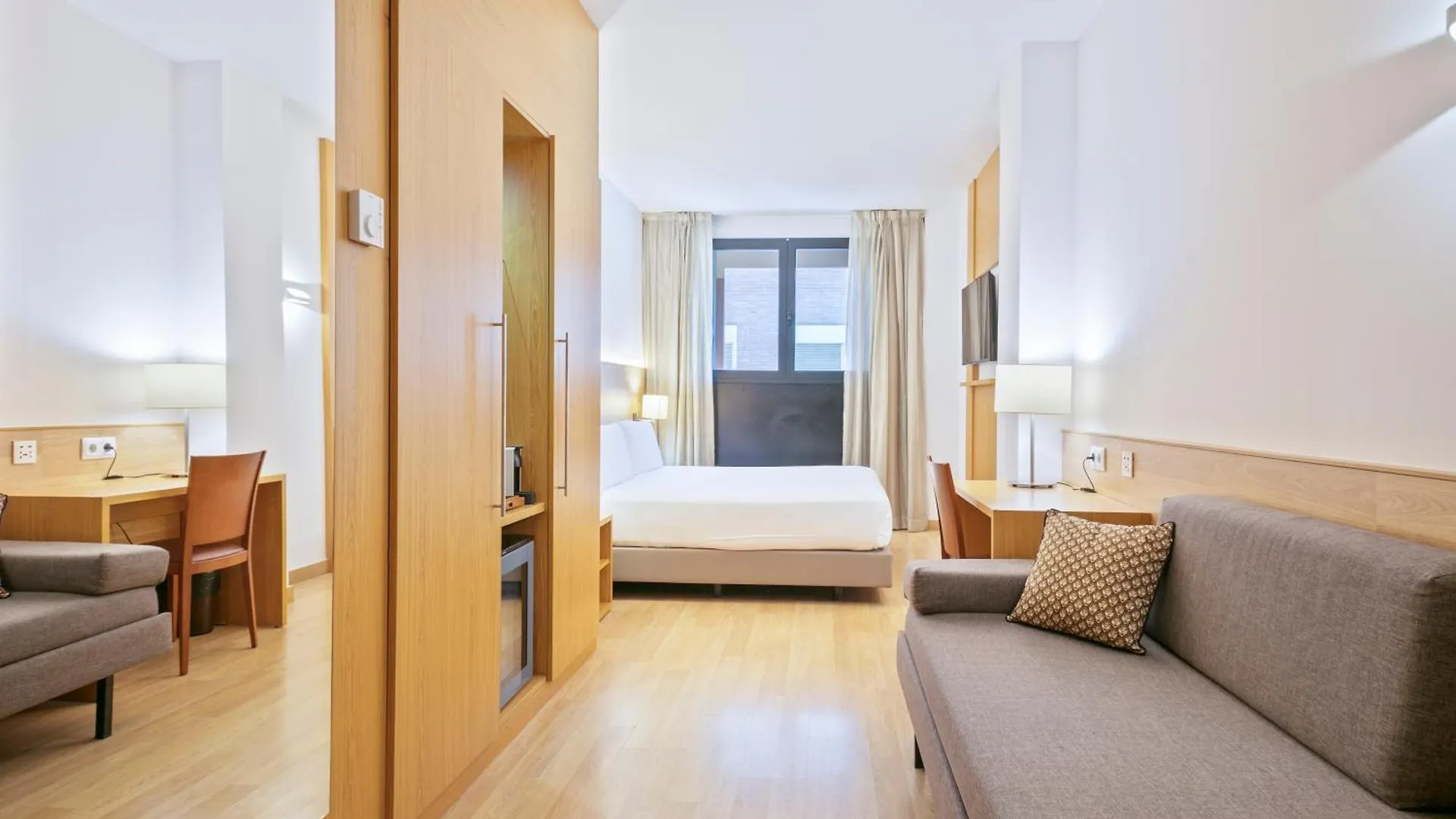 Hotel Acta Azul ברצלונה