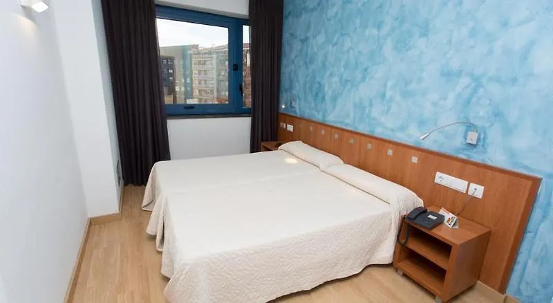Hotel Acta Azul ברצלונה